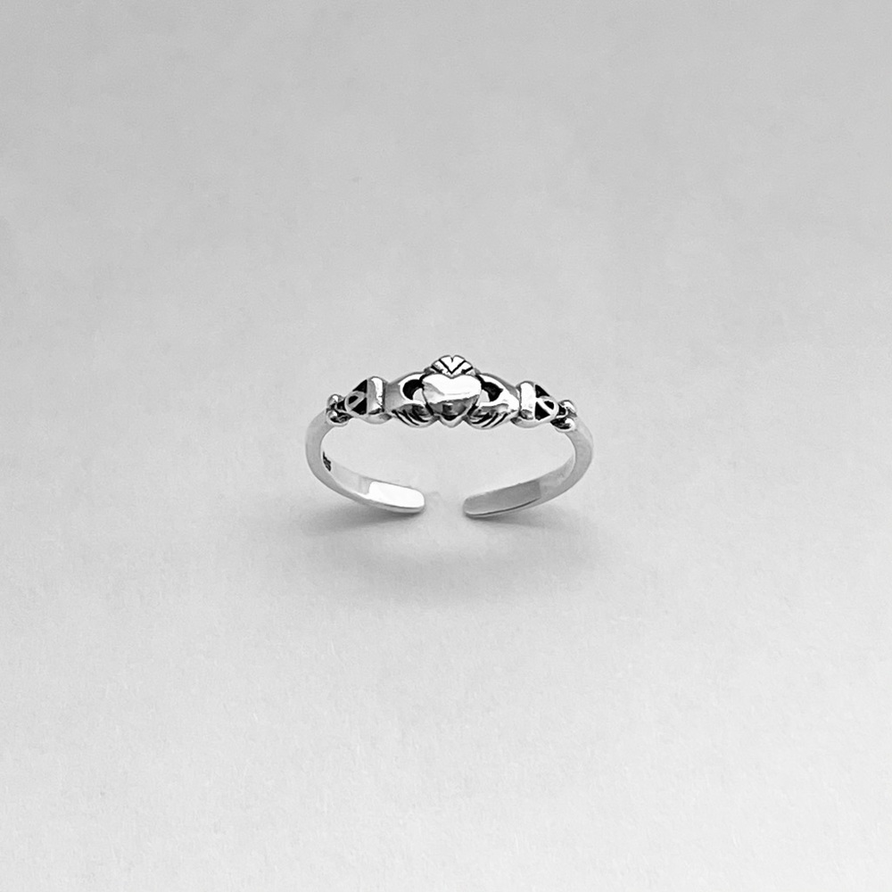 Sterling Silver Tiny Claddagh Toe Ring, Dainty Ir… - image 2